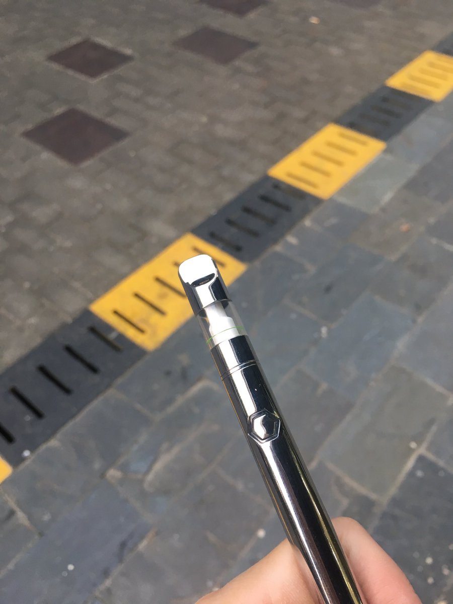 CbdFive's tweet photo. On my way home with #cbdfive #refillablevapepen ๐๐ https://t.co/nGnkOQNGE9