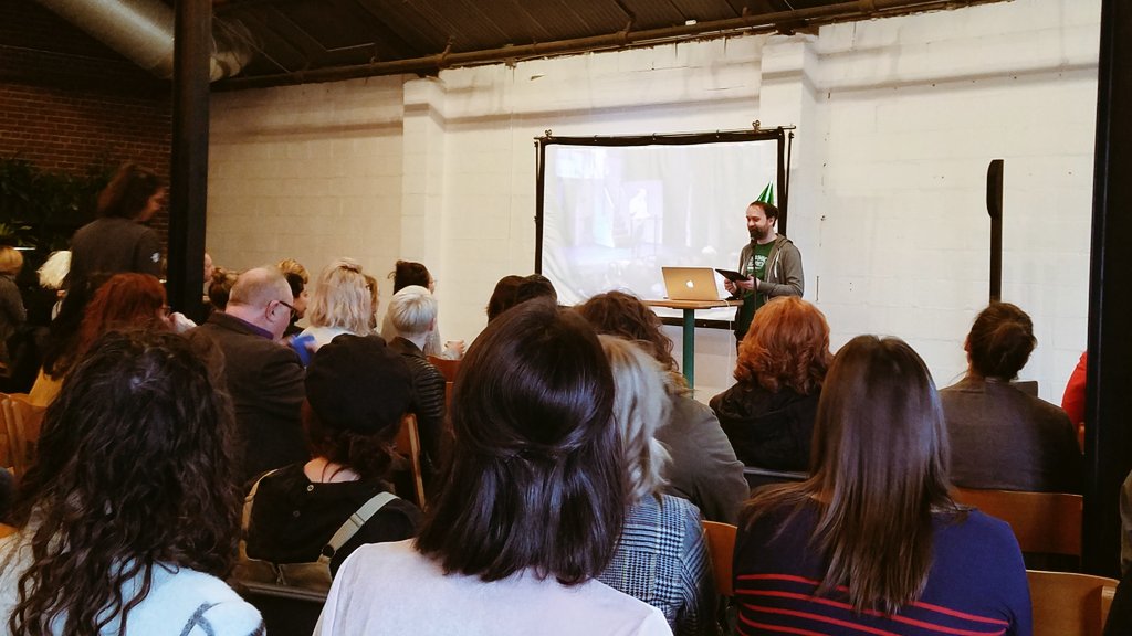 TheSocialLights's tweet image. We're at @paikkamn celebrating #cmmsp's 5th birthday this morning! 🎉