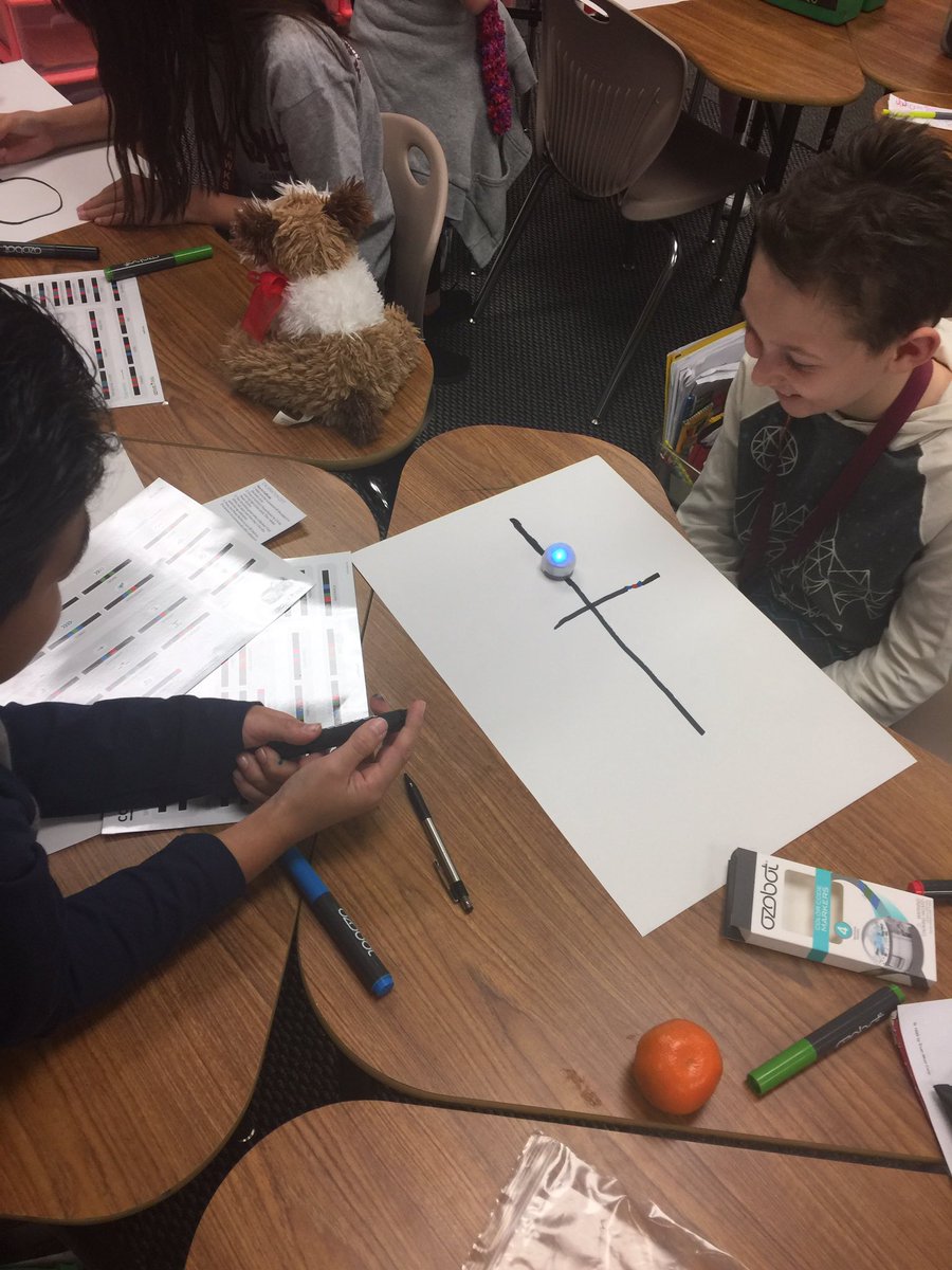 Grant funds in action!!@KatyISDEdFound <a href="/BP_America/">bp America</a> <a href="/HayesHawks/">Jeanette Hayes Elem</a> #BeTheLegacy #ozobots