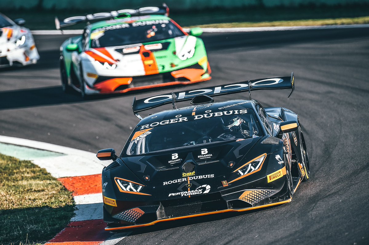 FFFracingteam's tweet image. It’s been the most important race... we finished P2 and P3 and the Suoertrofeo Asia championship is ours! Amazing job to everybody, P1 @andreaamici47 and @arturjanosz and P2 @james_pull and @jbartholomew_1 
One more race and than let’s fight in the world final 👊🏻