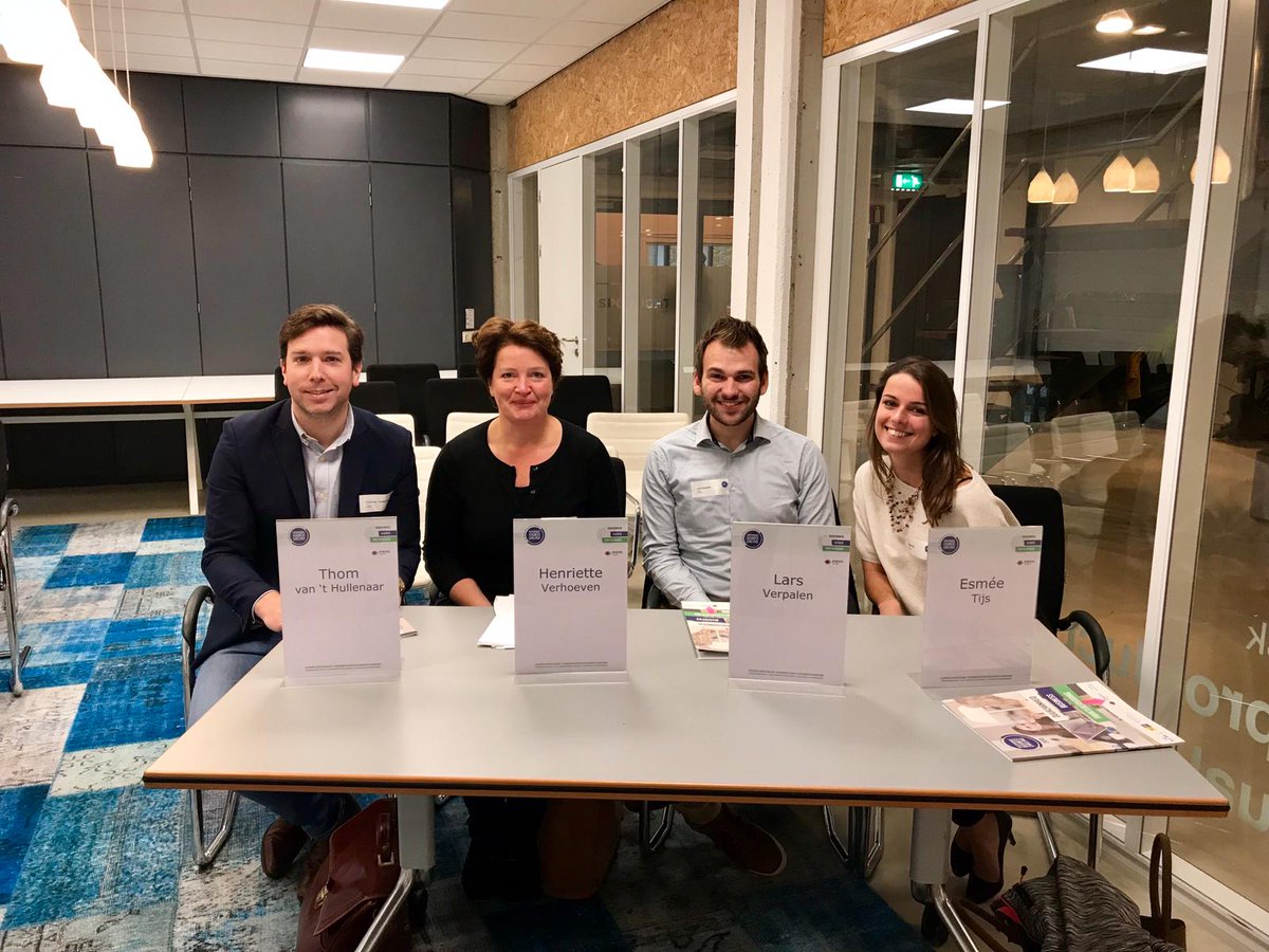 WerkenBijEnexis's tweet photo. Onze jury is klaar voor de halve finale van de Sustainable Business Challenge! 5 groepen studenten presenteren hun oplossingen op onze casus: ‘Hoe kunnen wij meer medewerkers duurzamer laten reizen en daar andere bedrijven mee inspireren?’ @SustainMotion #SBC2018NL #SBC2018 https://t.co/H0hVPgxnln