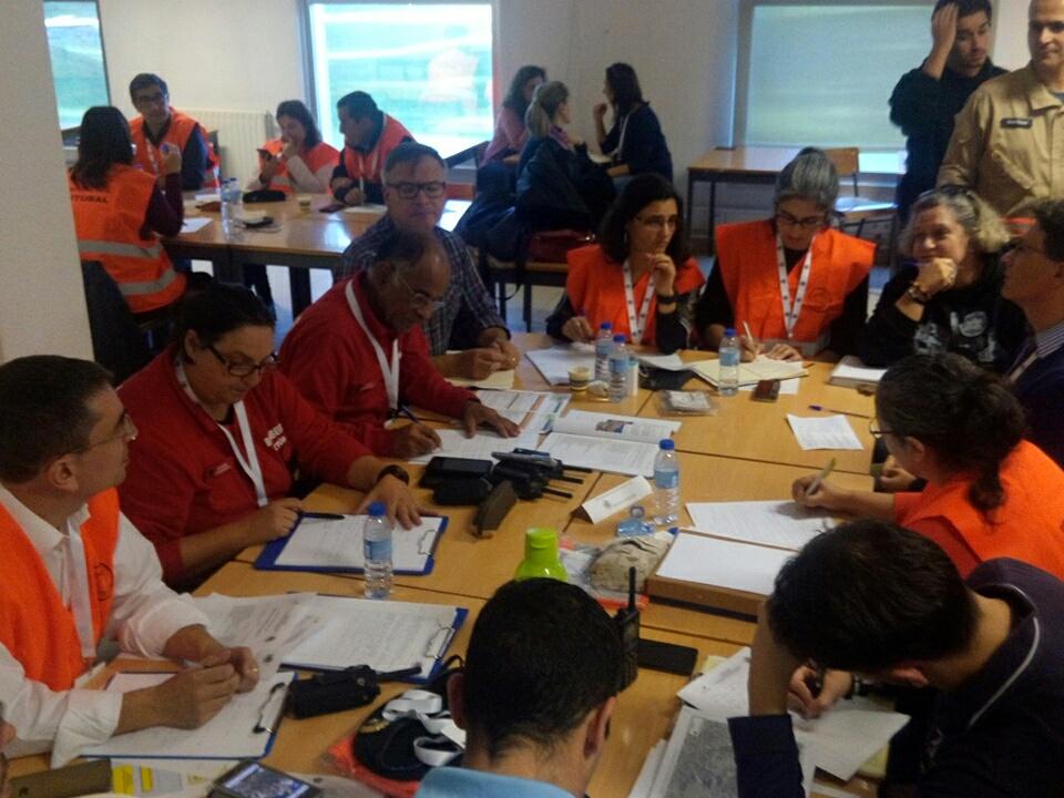 SetubalSos's tweet photo. #MITREX2018 Apesar de concluída a fase #LIVEX deste exercício, os trabalhos continuam agora na modalidade #CPX com a Comissão Municipal de Proteção Civil de Setúbal. https://t.co/B1mGKjk896