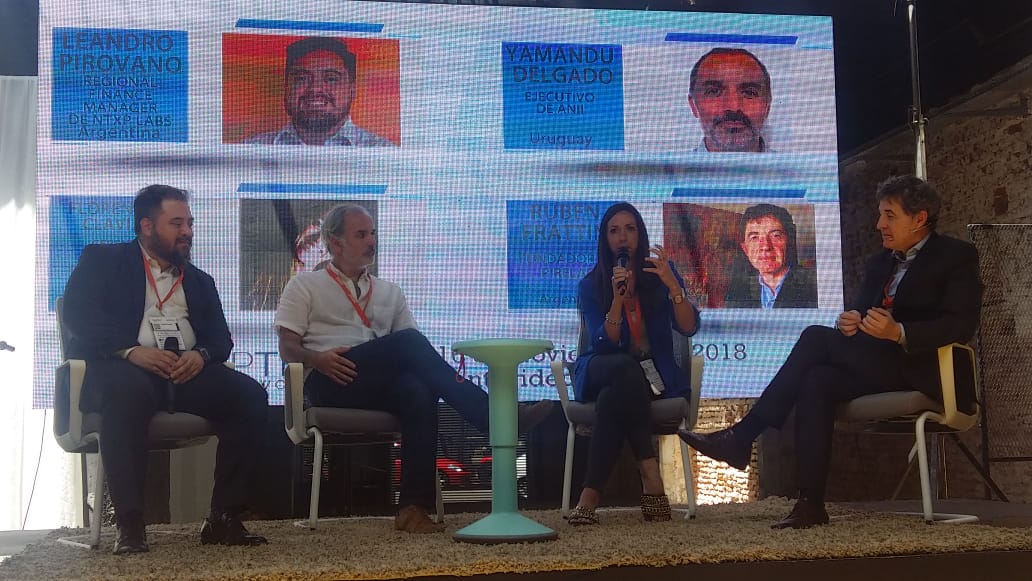 PrensaRE's tweet image. Para hablar del rol de las aceleradoras y los venture capital en el ecosistema emprendedor del PropTech: Leandro E. Pirovano de NXTP Labs, Yamandu de ANII, y Florencia Clavijo de Sinergia UY. Modera el panel: Ruben Frattini de PireLabs en #PropTechWorkday