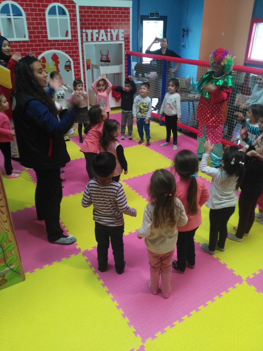 paykoland's tweet photo. Kutiboğlu anaokulu #paykoland #eğlence #palyaço #tophavuzu #kreş #anaokulu #anasınıfı #etkinlik #eskişehir okul grupları için rezervasyon; 0554 146 76 75 https://t.co/icVD9zI4n7