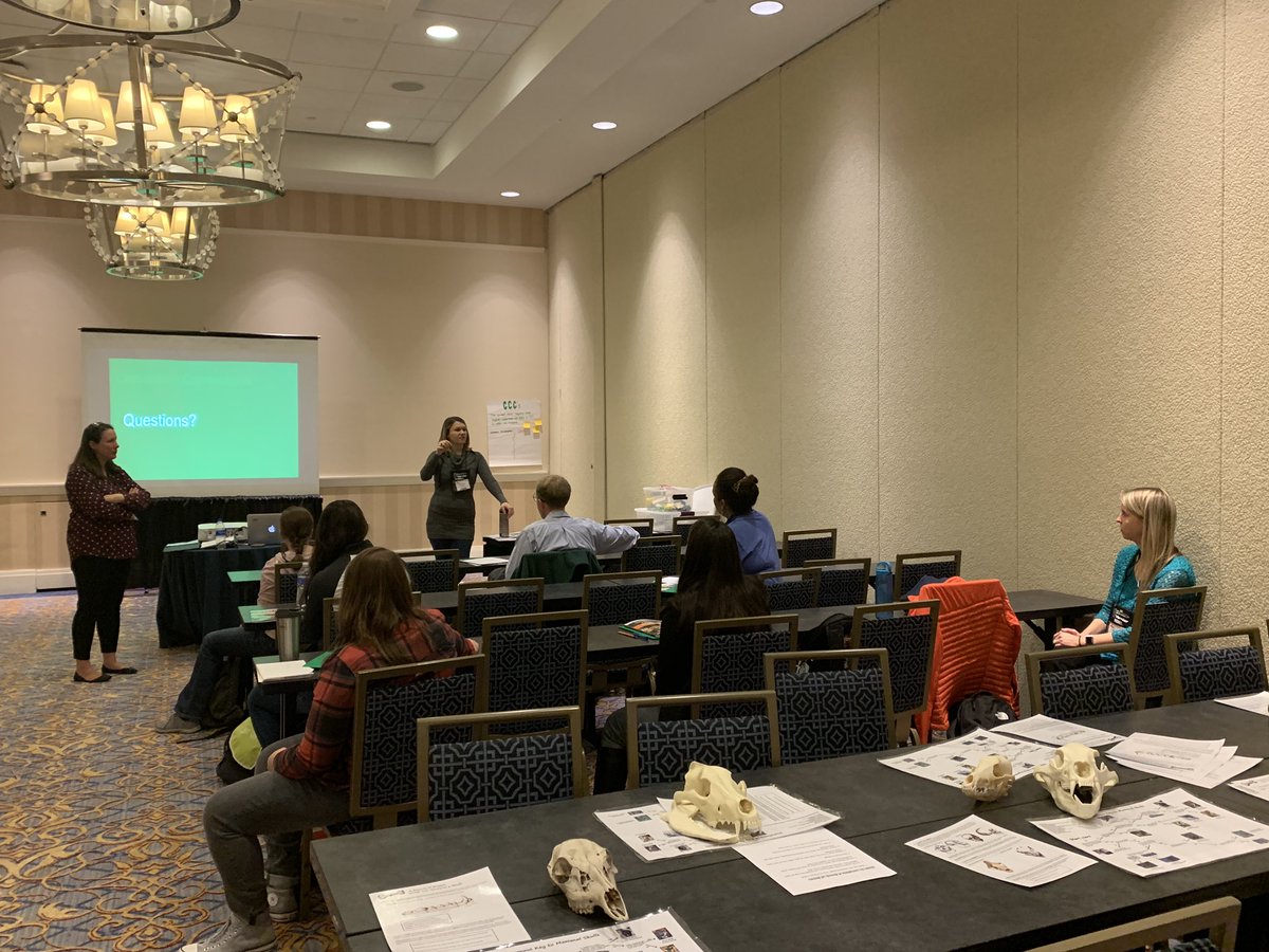 jaclyn_austin's tweet photo. Great collaboration between @RNatureGall at Robinson Nature Center &amp; Mrs. Furman-Berger @hcpss_hms sharing field experience for life science students @ #NSTA18 NationalHarbor #mdscipride #CelebrateHCPSS https://t.co/DeV73XLrx2