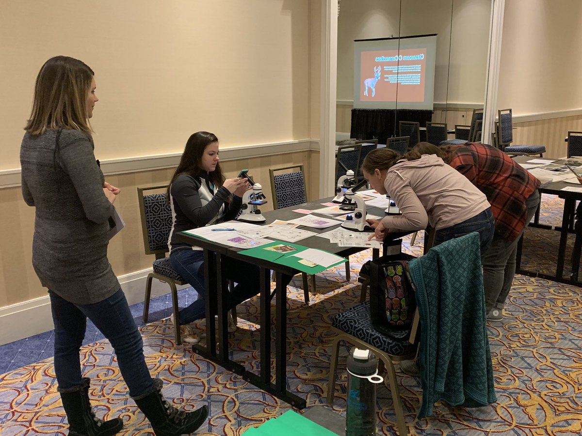 jaclyn_austin's tweet photo. Great collaboration between @RNatureGall at Robinson Nature Center &amp; Mrs. Furman-Berger @hcpss_hms sharing field experience for life science students @ #NSTA18 NationalHarbor #mdscipride #CelebrateHCPSS https://t.co/DeV73XLrx2