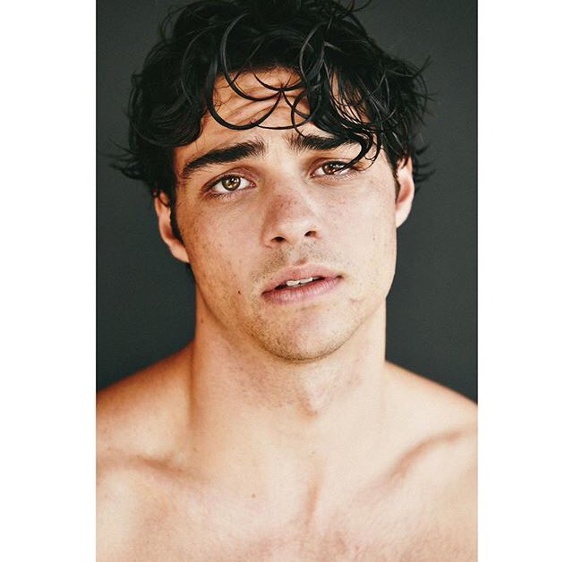 🌻 | รูปล่าสุดจากไอจีของโนอาห์ครับ! ถ่ายโดย Hudson Taylor