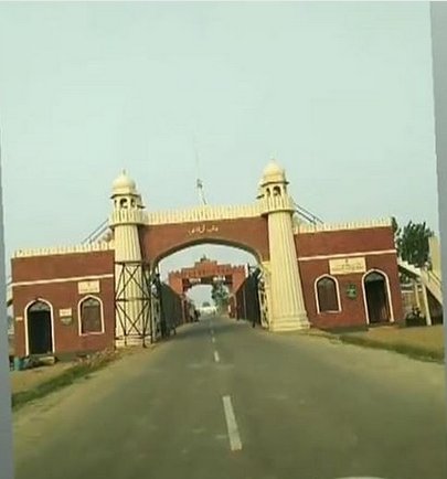 mystery0725's tweet photo. dailypostpunjabi: "#Have a glimpse of #Bharat movie set😍😍as they have created #Pakistan in #Ballowal village of Ludhiana💖💖#bollywood😍😍shooting of this movie is undergoing in Ludhiana 💖💖village from past few days and will continue till November end😍😍#Salmankhan" https://t.co/VNCfHDotNY