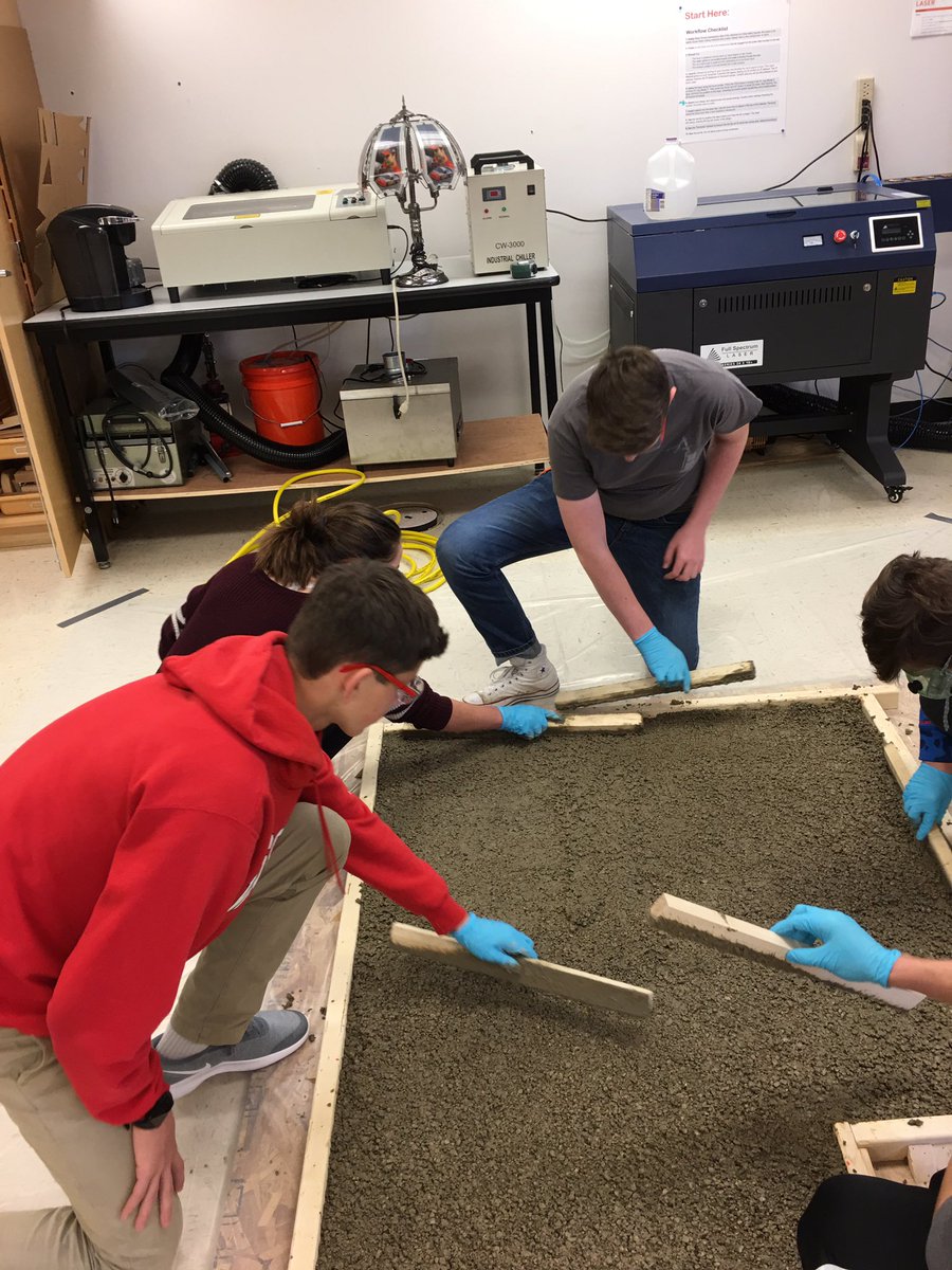 RoyKentEvrywhr's tweet photo. #CEA learning how to pour a foundation. #quartersized garage taking shape @PLTWorg @StCharlesEast https://t.co/HCstqIAeqx