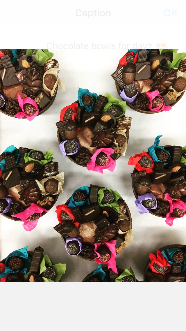 ChocArts's tweet photo. These beautiful bowl have happy homes 😍. Have you ordered yours? https://t.co/7DziNrewXj