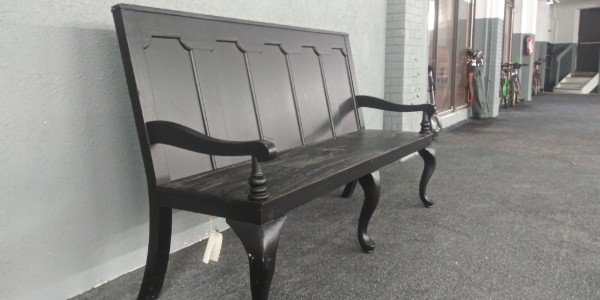EasyTransitions's tweet photo. Get some GREAT DEALS 🙌 this Saturday at our NEW STORE - Loopt Mart from 11AM - 4PM at 801 E. Upland Avenue, Upland, PA! #UplandFurniture #DelcoFurniture - https://t.co/0uCVyOGRjT https://t.co/B7pTsKPkLe