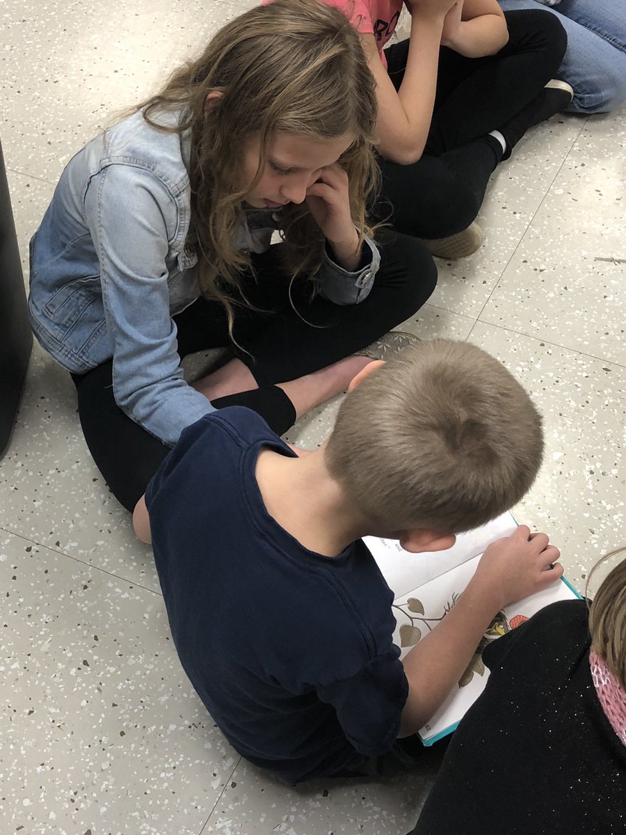 MichellThompso6's tweet photo. Any day that begins with a #mlballstars reader is sure to be a good one! #ourstory @MrsSchwerer @MrsQmlb https://t.co/onsitPeSuf