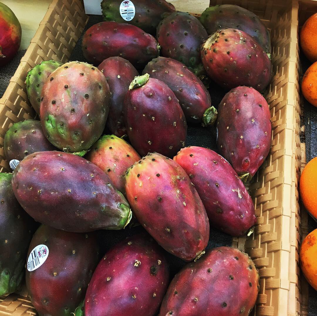 StLawrenceMkt's tweet photo. Snow? What snow? We’re channelling warmer temperatures in Phil’s Place’s special international fruit section. 🏝☀️

Phil’s Place has a fantastic selection of hard-to-find fruits and produce. We love visiting and trying something new each time! 

#stlawrencemarket #philsplace https://t.co/wRyumpQhEU