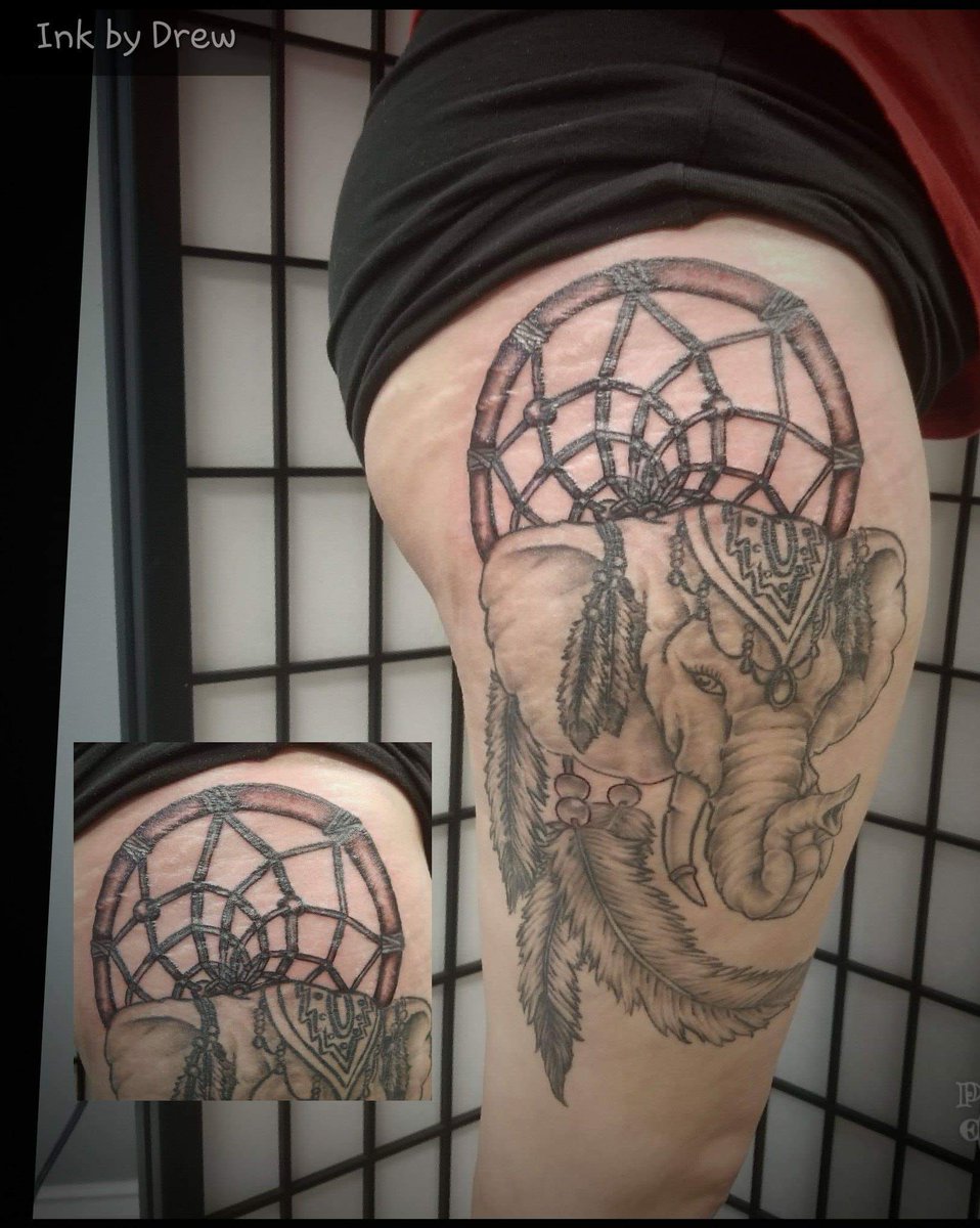 ink_by_drew's tweet photo. Kayla capitalized on my two hour promotion by adding the finishing touches to the dream catcher we started a few years back. This piece was done in memory of her grandmother. We used a bit of her grandmother's ashes into the black ink used for shading. #Tattoo #Ashtoo #memorial https://t.co/9PxbQbK7kP