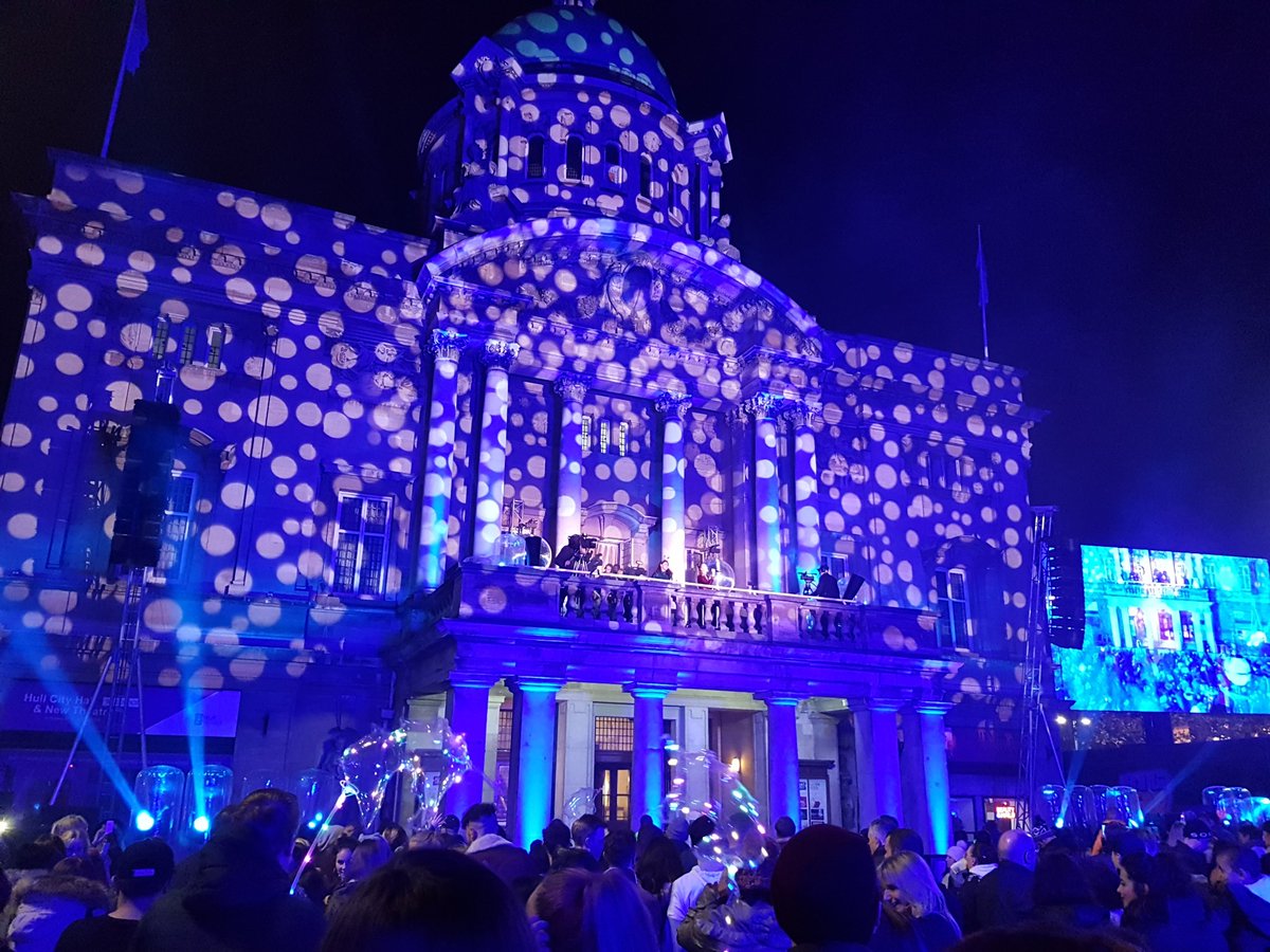 LMP36244505's tweet photo. @CityHallHull #ChristmasLights  
#hullcityhall @VisitHull @hullisthis @HullHour @noplacelikeHull  #noplacelikeHull #VisitHull
#VISIT_HULL #cityofculture  #neverdullinhull
#AbsolutelyCultured  #loveyorkshire #hullphotography #hullcreativephotographygroup #hullbloggers #hullart https://t.co/e8Vc3T2Ntc