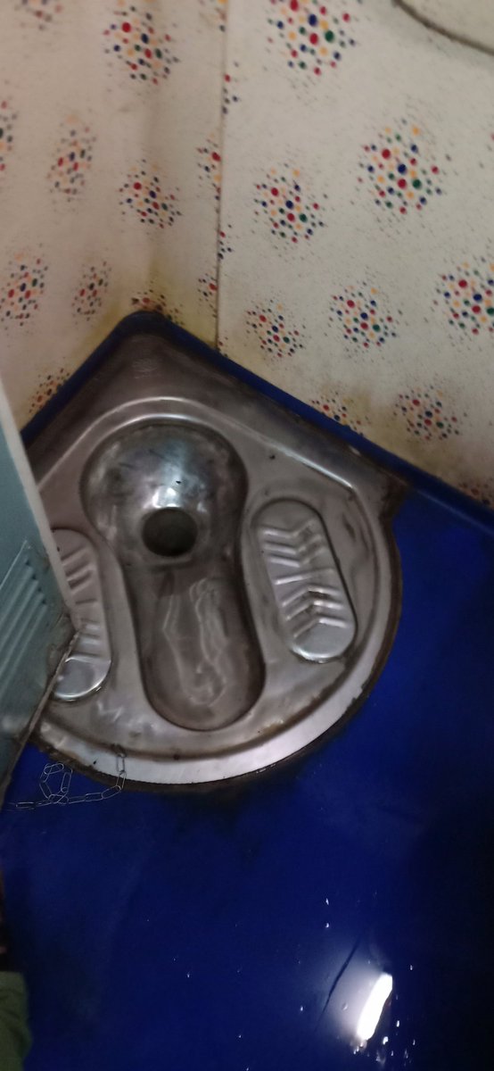 abdulhere's tweet photo. Travelling in Bangalore- Agartala Hamsafar express No:12503.Very unhyginic condition of toilets.bad Odour.feeling like Hum- suffer.Plz look into @RailMinIndia @RailNf @Se_Railway https://t.co/vOv2TGH251