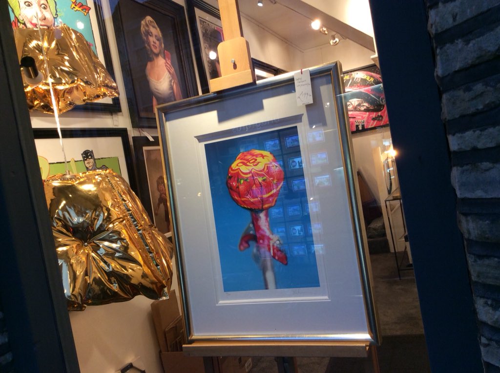 SerenityKnuts's tweet image. This little sweetie looks good enough to eat tonight!

#YumYum #Art #HyperRealisticArt #ArtBoutique #Knutsford