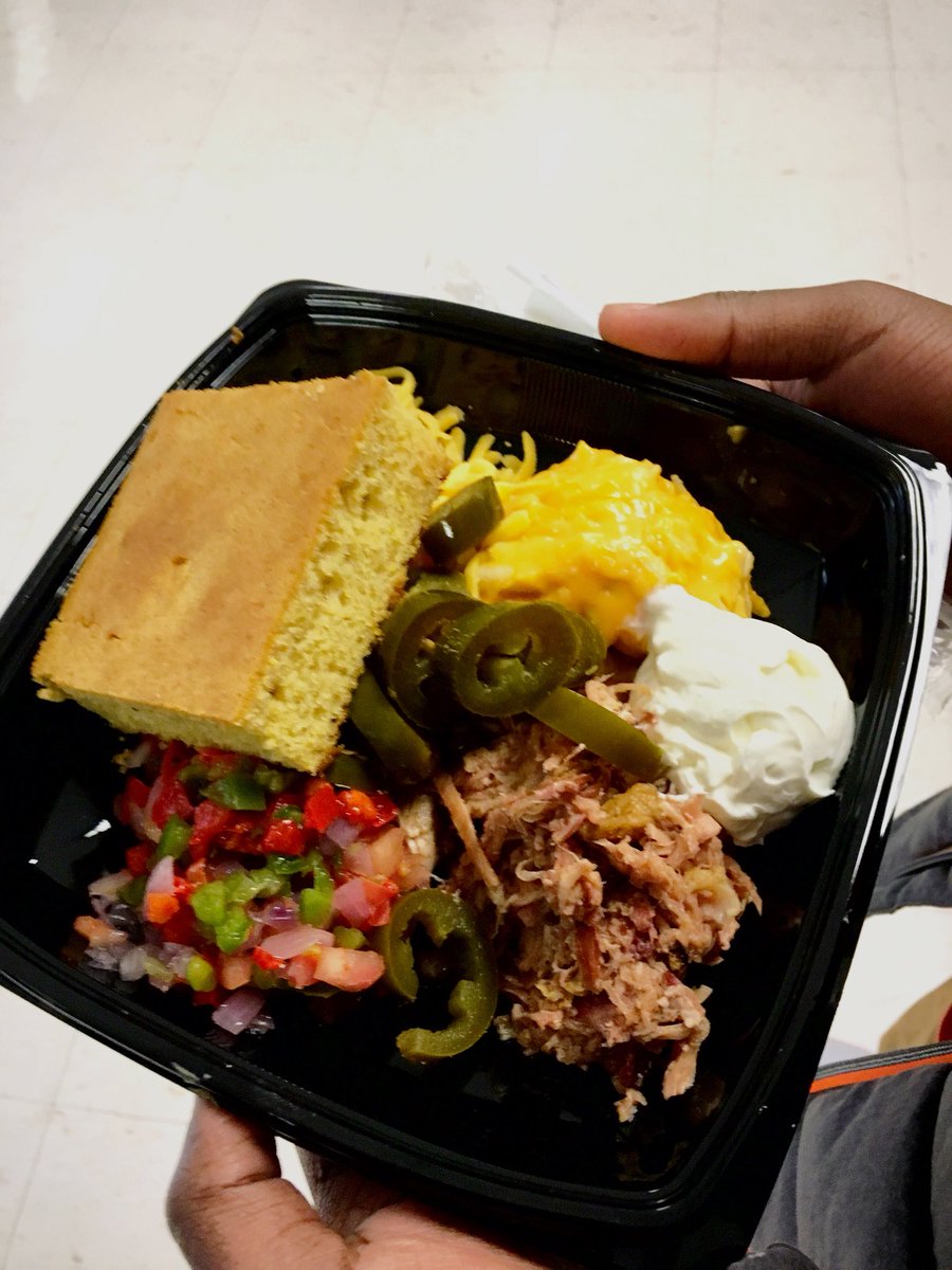SchoolMeals_NPS's tweet photo. We ❤️ our #MacBar - check out these #highschool student’s combos from the last two weeks! https://t.co/TLiBi4EtXg