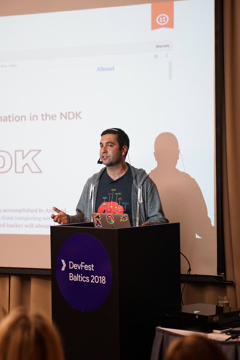 devfestbaltics's tweet photo. Hacking your phone right now, probably - @marcos_placona, in his talk about Android security! 👀 #devfestbaltics https://t.co/urpIy7Uc1u