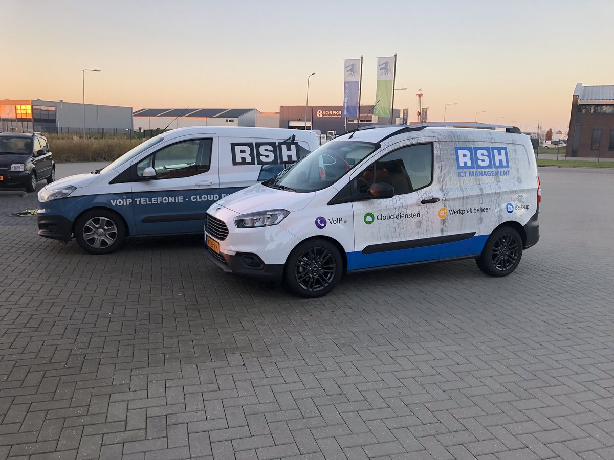 Vanmiddag een nieuwe servicewagen erbij gekregen, <a href="/VanSlootenGroep/">Van Slooten BV</a> 
Bedankt voor de levering en <a href="/kiekreclame/">KIEK reclame</a> bedankt voor de mooie belettering.