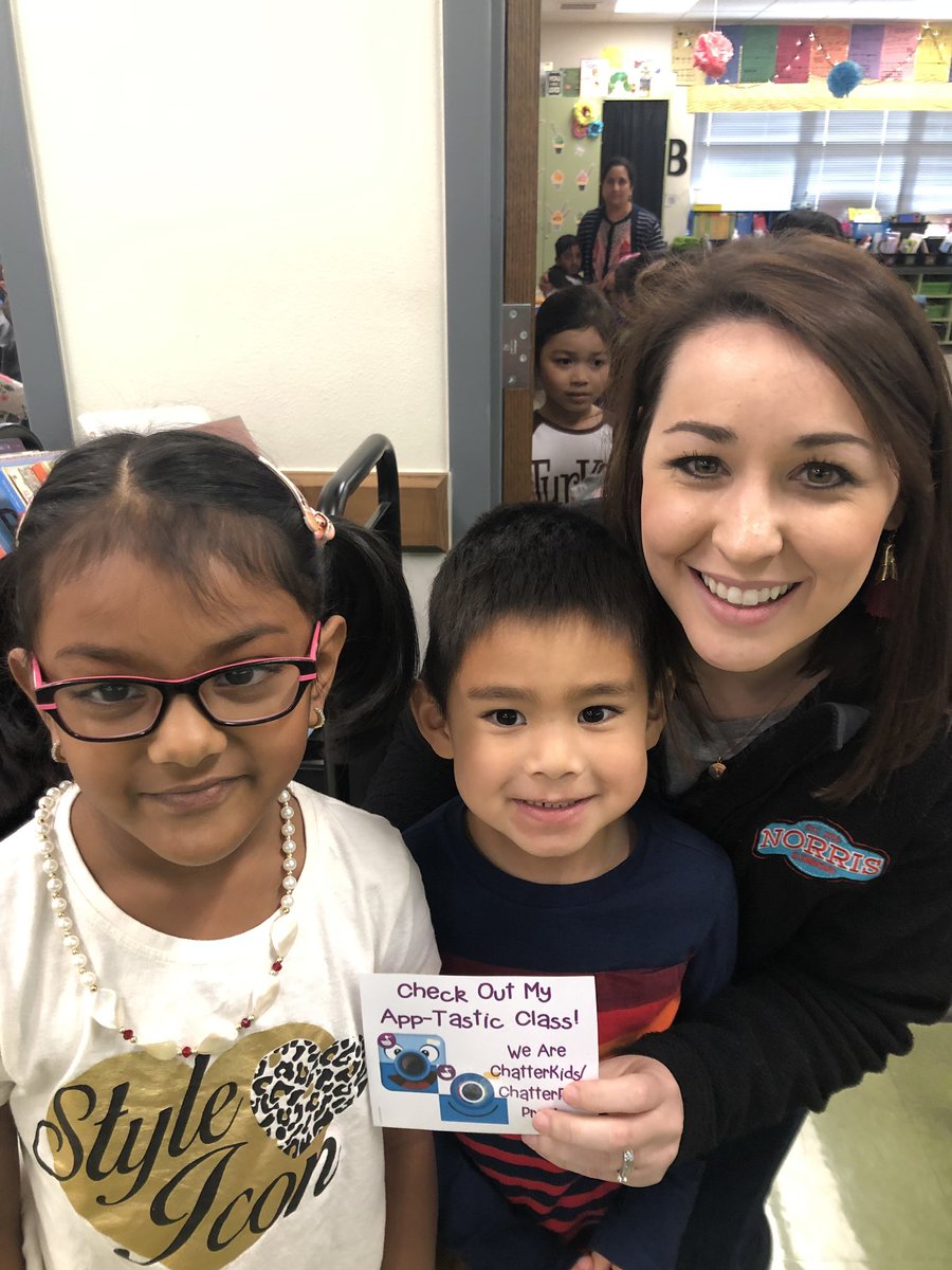 MrsRosserDLC's tweet photo. #AppTasticChallenge badge passed out today @Norris_Knights to @MrsBrommer_T and her Ss!! They love including @ChatterPixIt into their everyday happenings. https://t.co/5E3c0lP35R