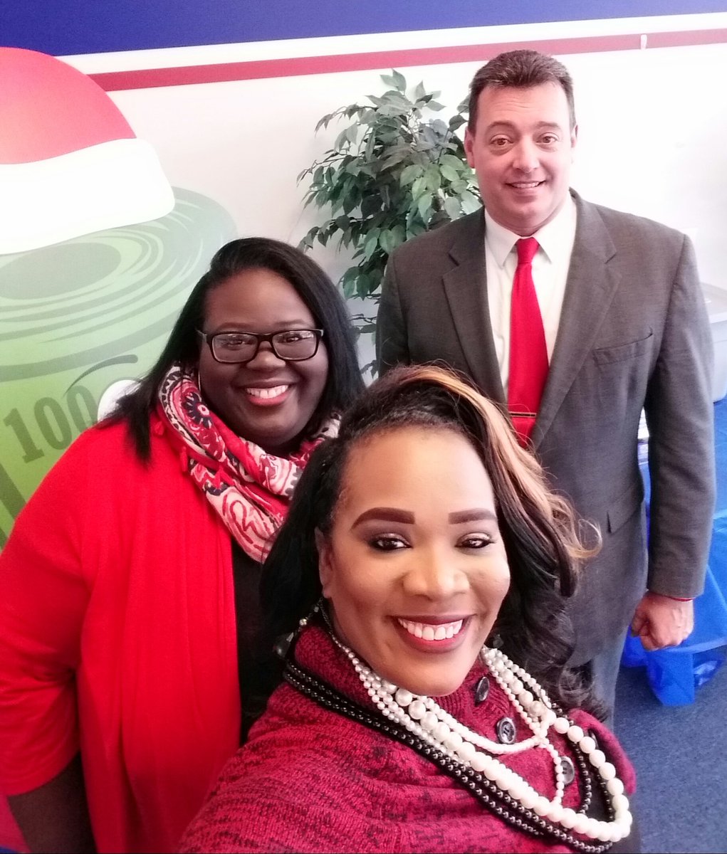 TM Warner Robins 2 showing support for our Veterans. #thankaveteran #TMXProjectSERV @OBielss <a href="/JimVaughanTMX/">Jim Vaughan</a> <a href="/Steven_Thomas19/">Steven Thomas</a> <a href="/kipchisholm/">kipchisholm</a> <a href="/TMXCompanies/">TMX Companies</a> <a href="/MarceliaColey/">Marcelia Coley</a> <a href="/pcampbell430/">Pamela Campbell</a> <a href="/frankeller0914/">Fran Keller</a>