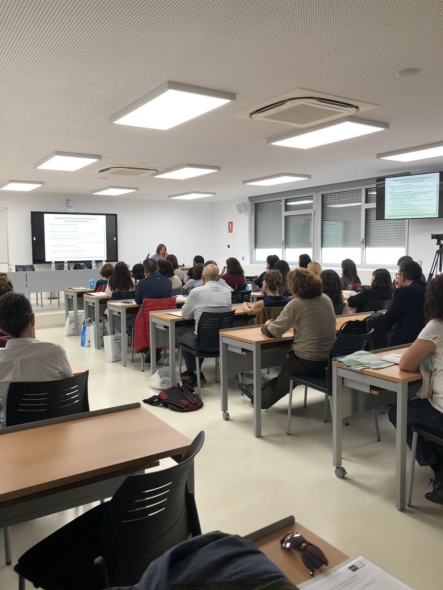 Las prácticas curriculares en los planes de estudio: el camino hacia la profesionalización. Ponencia de la Dra. Martin  Cuadrado. Centro Asociado UNED Sevilla