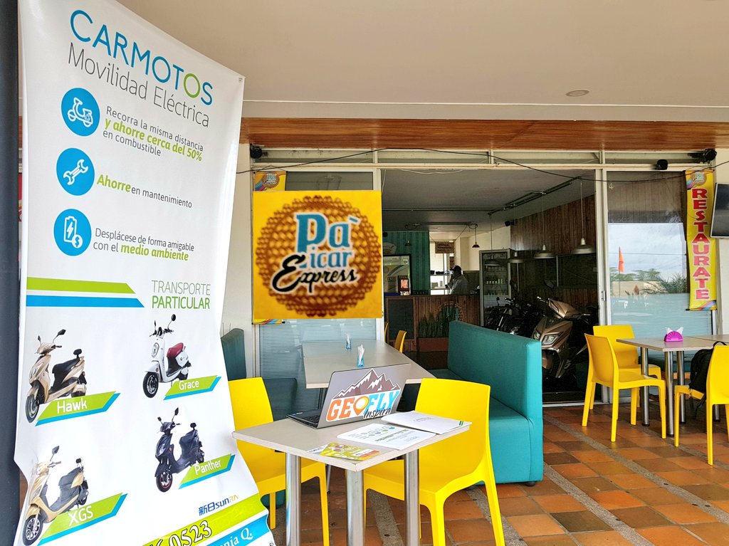 aleurreaos's tweet photo. .#Carmotos y @GEOFLYINSPIRA los invita a que nos tomemos un ☕ hoy viernes a partir de las 11:00 a.m. #coworkingspace #Movel. La nueva manera de movilizarnos inteligente. #TestDrive
Estaremos en #Pa'PicarExpress #Metroloft Cra 19 #15 -26 Local 4 #Armenia #Quindío https://t.co/Lo9Gs0QVnd