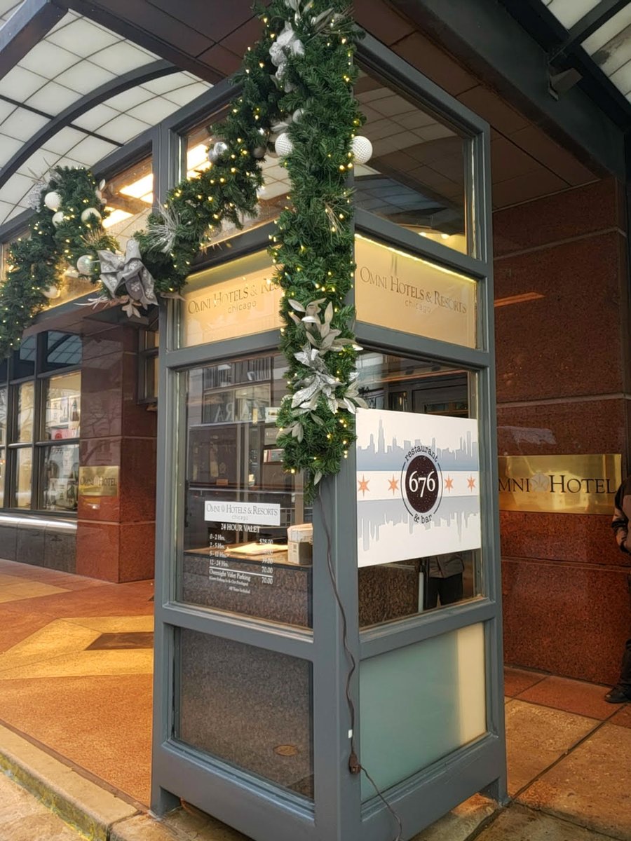 ApexSignGraphic's tweet photo. Brand your entrance with high quality vinyl graphics.
#EtchedFilmSigns
#ChicagoIL
#APEXSIGNSANDGRAPHICS.COM &amp; https://t.co/ifrImJo6nO https://t.co/JoQo2DE6vc