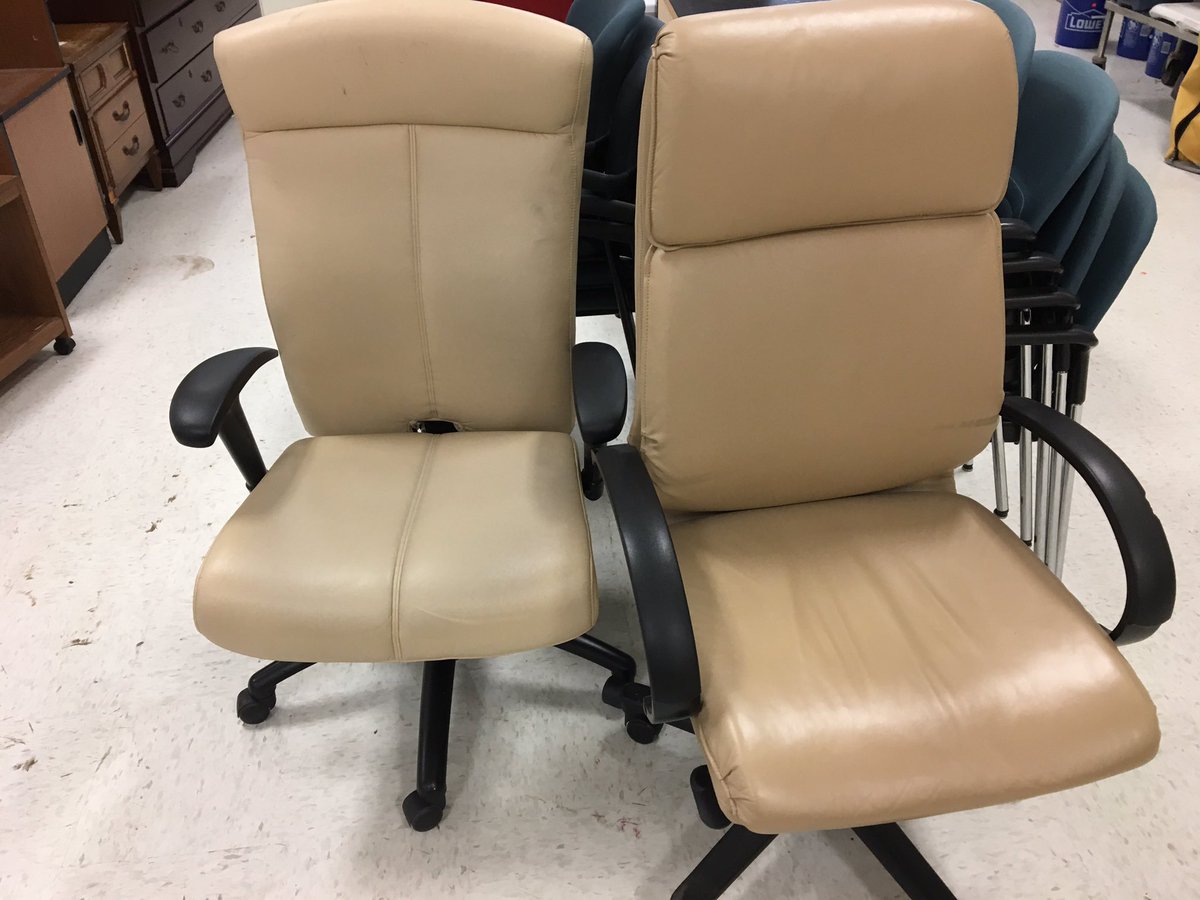 RRMissionStore's tweet image. Today is 25% off ALL furniture in the store!  Come on out and get some great pieces for the home. #bestdealsinthetriangle