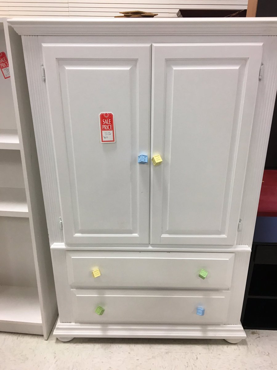 RRMissionStore's tweet image. Today is 25% off ALL furniture in the store!  Come on out and get some great pieces for the home. #bestdealsinthetriangle