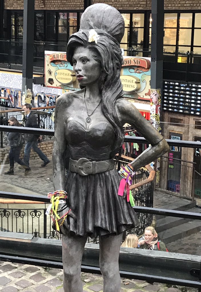 RockCowboyPhil's tweet photo. Amy in Camden,not necessarily my cup of teaπbut a fitting tribute to a music icon of our timeπ’#needmoreofthese https://t.co/YMZMXKsOUK