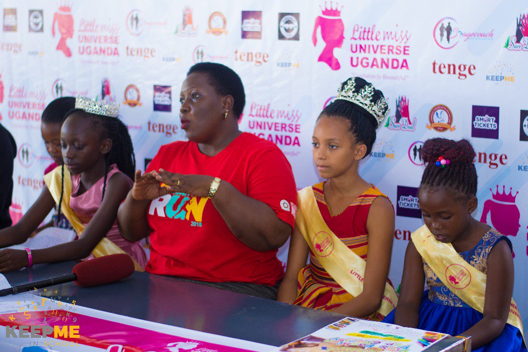 JaliahMayali's tweet photo. Head mistress of Bristish schools of kampala highlighting more about the #kidsfashionforcharity at our presser today. #keepmeinsch #keepmeinschool #Apac2018 https://t.co/iBKv54CIjQ
