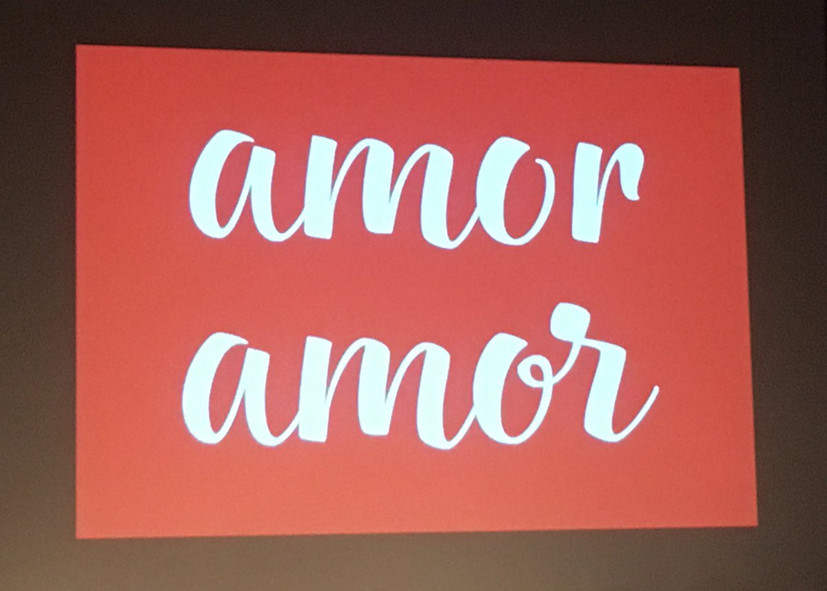 rcascales's tweet photo. Lo realmente importante en tipografía son sutilezas. Damià Rotger de Studi Dúctil en @SelectedBilbao #Selected18 https://t.co/sFkv3ZiLsK