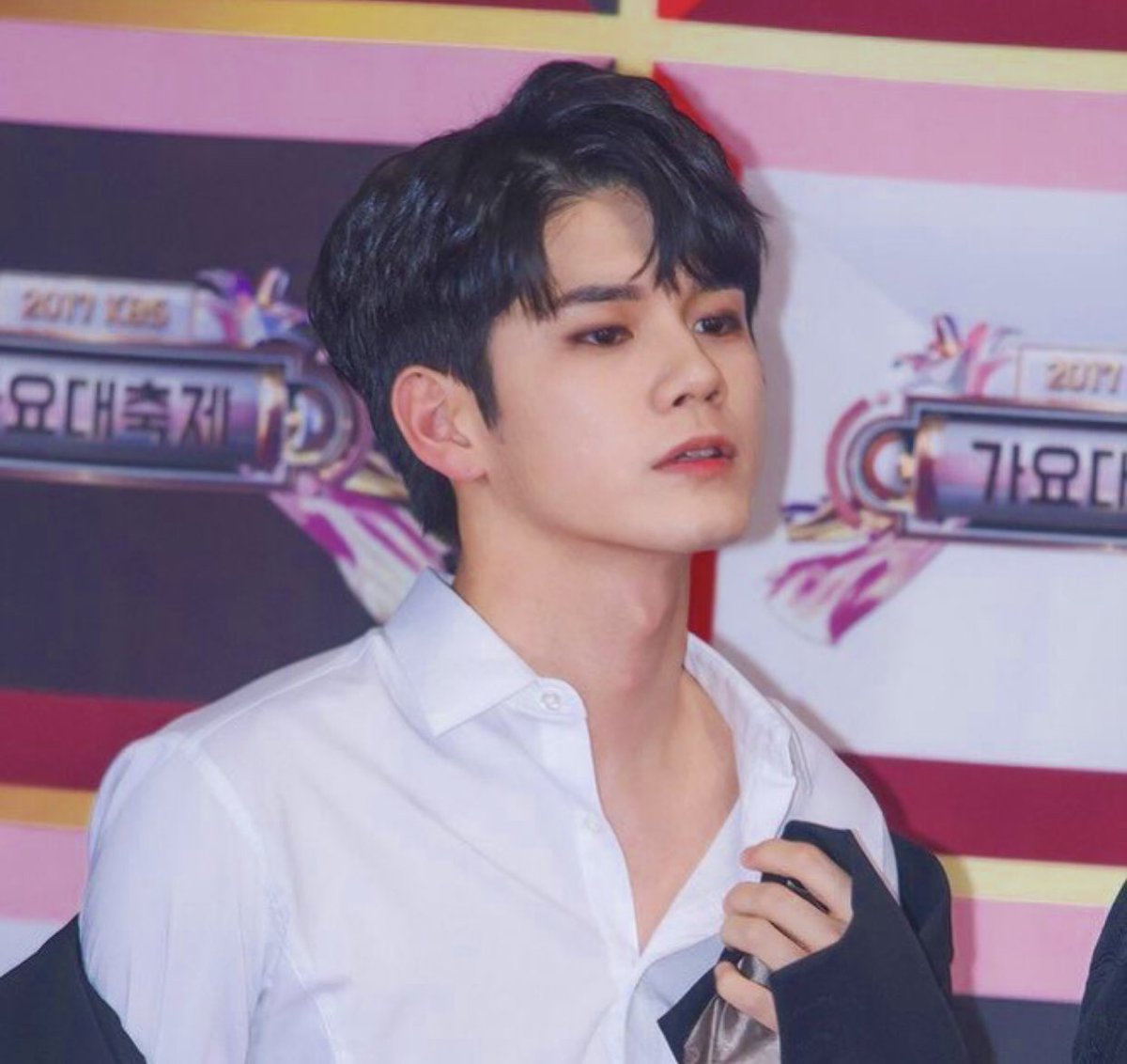 เอิร์ธธ. |☀️ tweet media