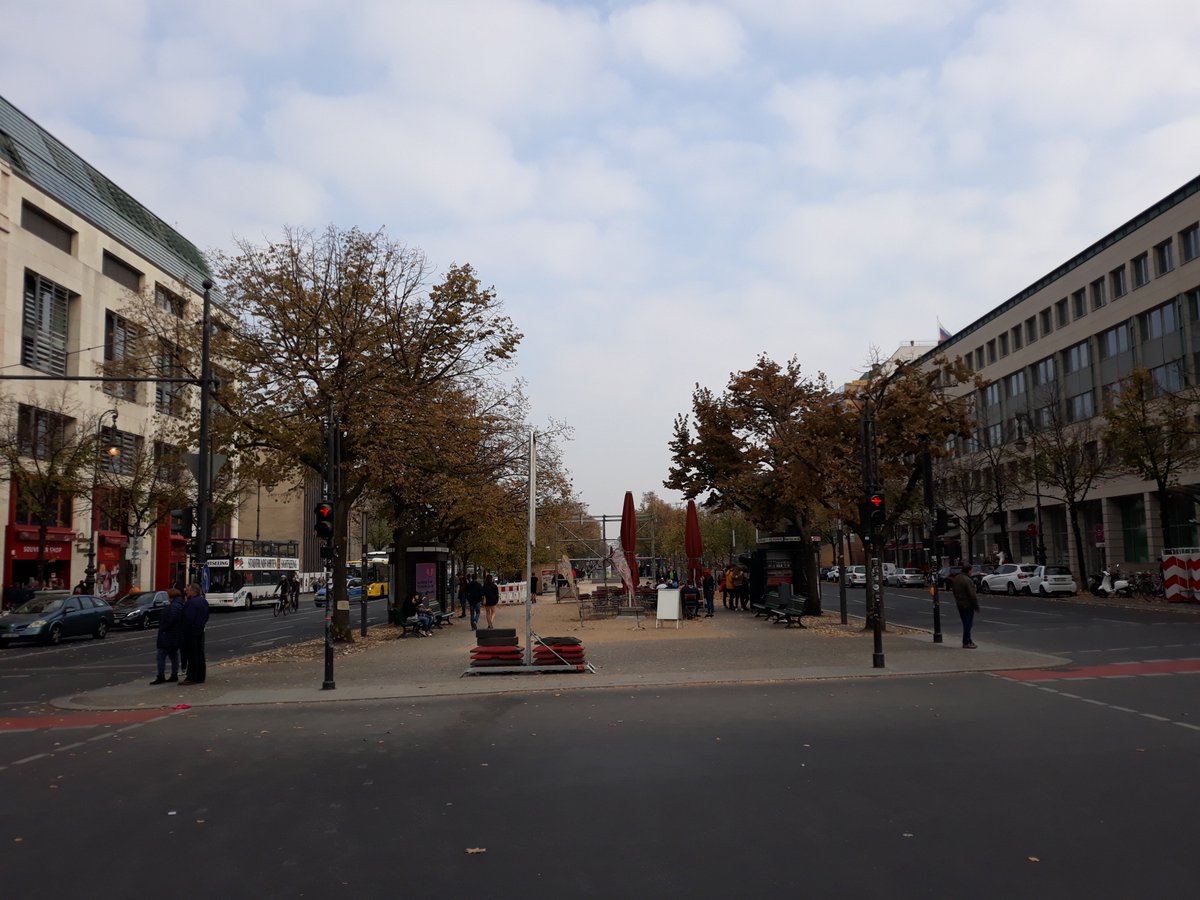 2\\ Berlin’s boulevard Unter den Linden played a crucial role in the development of trade theory according to Bertil Ohlin. Presumably, there was less construction, less traffic, fewer people. Unlikely anyone would come up with an inspiration there today (except for solitary life)