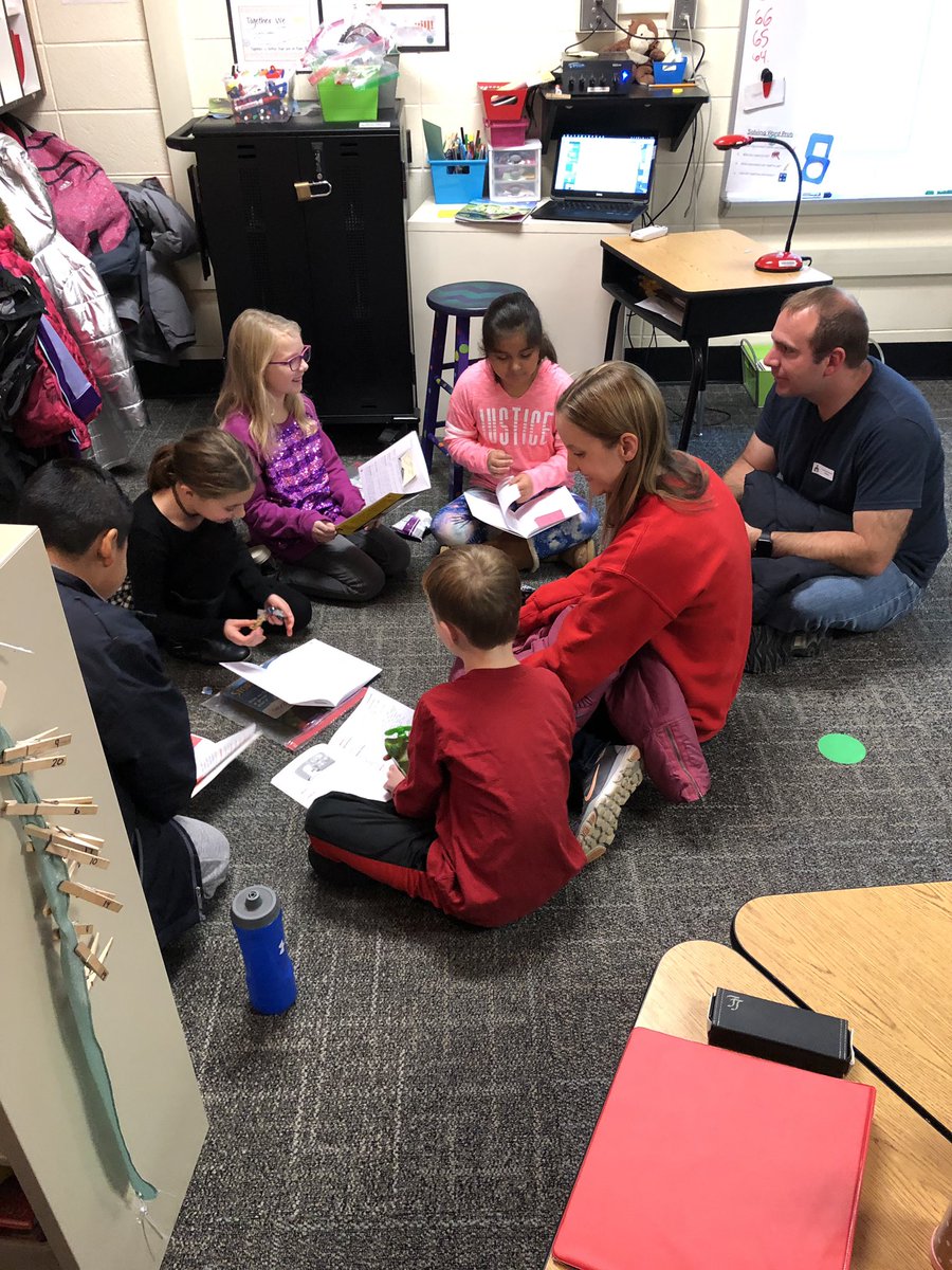 D54Blackwell's tweet photo. Blackwell families and our students part of the learning process together!  #weare54 #happiness #parentvisitation https://t.co/M9nhoCUepO
