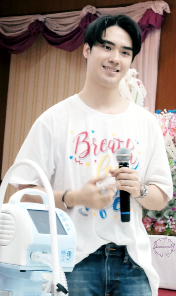 NamtaanNT's tweet photo. แคปชั่นเด็ด ไม่เคยต้องคิดให้ยาก 😍

❤ เพราะทุกคำ กลั่นออกมาจากใจ 

💛 @Tee_Jaruji 🌟

[ตี๋ตี๋จะเมาความรักความคิดถึงจาก ฟค มั้ยเนี่ย 😊😊 ]

#BreathforLife #TEeGraduationday 
#อะไรอะไรก็ตี๋ #TEeTEeSupporter
@TEeTEeSupporter @Only__TEe https://t.co/0FF6KM2fsL