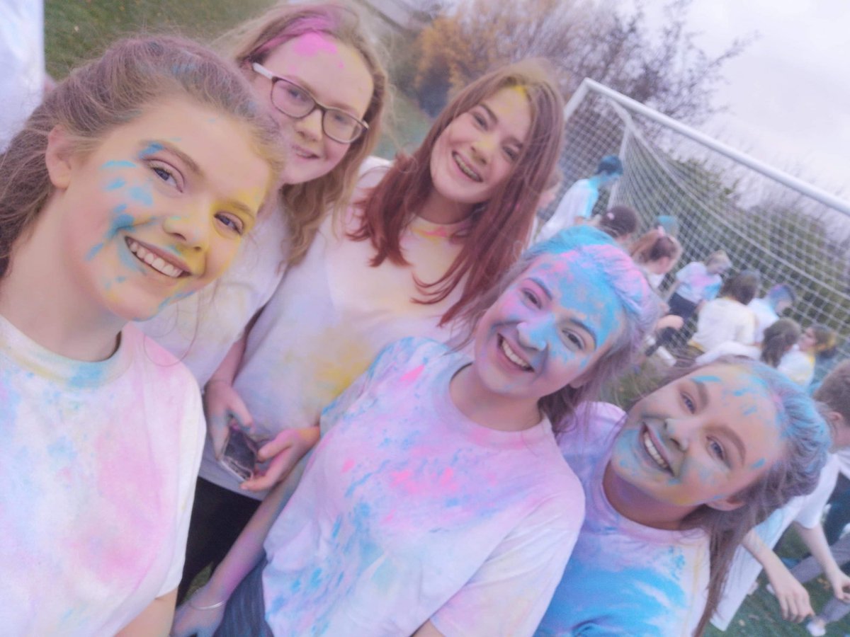 NIgirl4090's tweet photo. Colour run for #ChildrenInNeed #Pudsey #BBCchildreninneed #childreninneed2018 #yellow #colour #sponsor #school #basfc @Bangor_Academy https://t.co/H5hiHnW0nw
