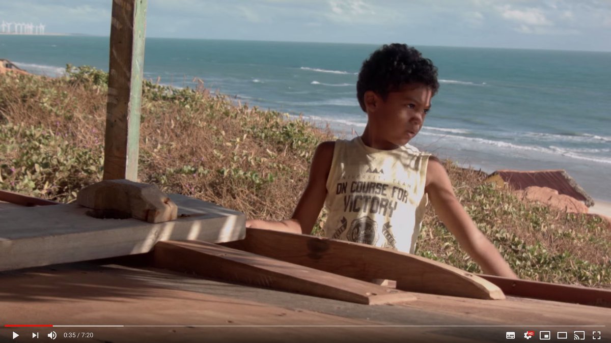 WDocumentaire's tweet image. Le petit pêcheur - Mômes du Monde
 - Concept initié par Yoann Martineau lors de notre voyage solidaire au Brésil en 2016. Découvrez le portrait du rêve d’Apollo, le petit pêcheur Brésilien, tourné à Canoa Quebrada. #Documentaire #bresil #enfants #web web-documentaire.org/oeuvres-webdoc…