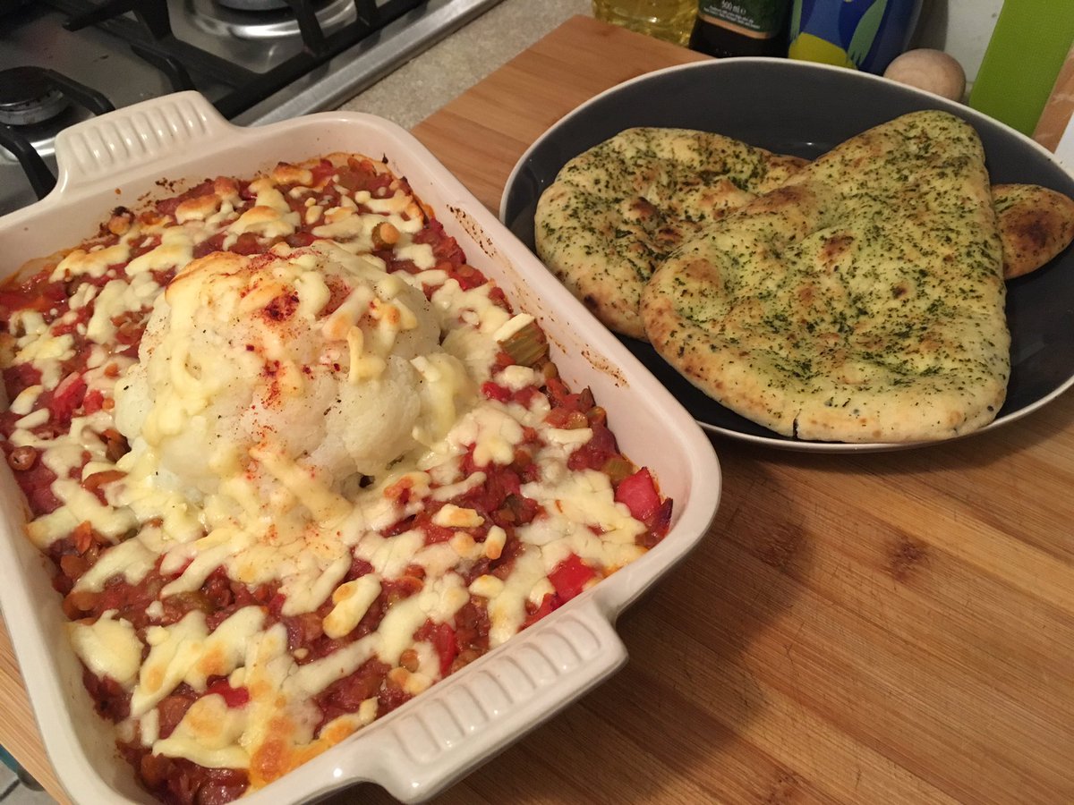 KarenStroobants's tweet photo. #MonthForMe - day 16 Taking some more time than usual to prepare dinner #metime #foodie #Karenskitchen #yummie https://t.co/SdD26ILmYL