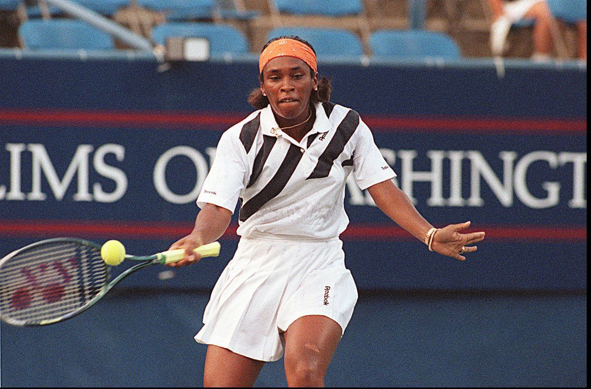 celebritycheer2's tweet photo. Happy 55th birthday to #tennis great #ZinaGarrison - Born November 16, 1963 #USTA #Tennis #WomensTennis @ZGATENNIS @ZinaGarrison https://t.co/BJ8v2VEctq