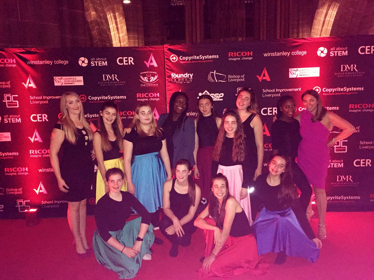 EducateAwards's tweet photo. How amazing were @ABSPerformance @abblanchschool? Thank you girls! 🌟🙌🏼💫 #EA18 https://t.co/0GHvhgeSzQ