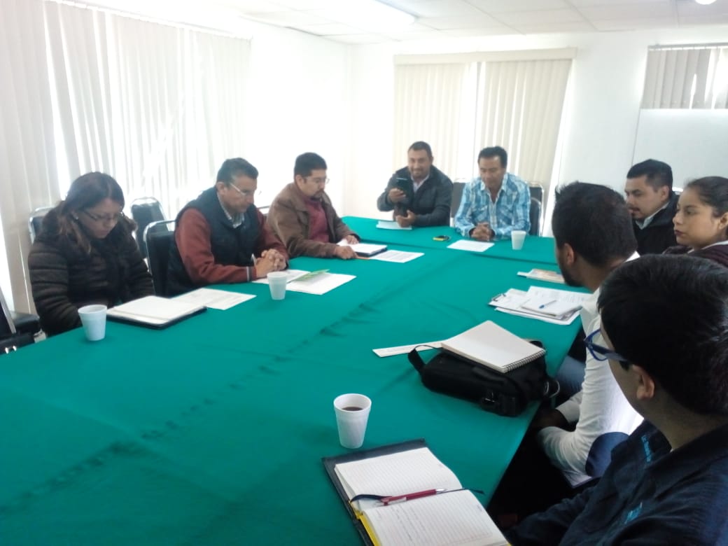 DDR06_HGO's tweet photo. Se llevó a cabo la VIII Reunión de Consejo Distrital de Desarrollo Rural Sustentable Huichapan, contando con la participación de #FND, #CESAVEH y #CEFPPHGO, abordando temas importantes para el sector agroalimentario.

@SagarpaHgo https://t.co/ly22vNKBtR