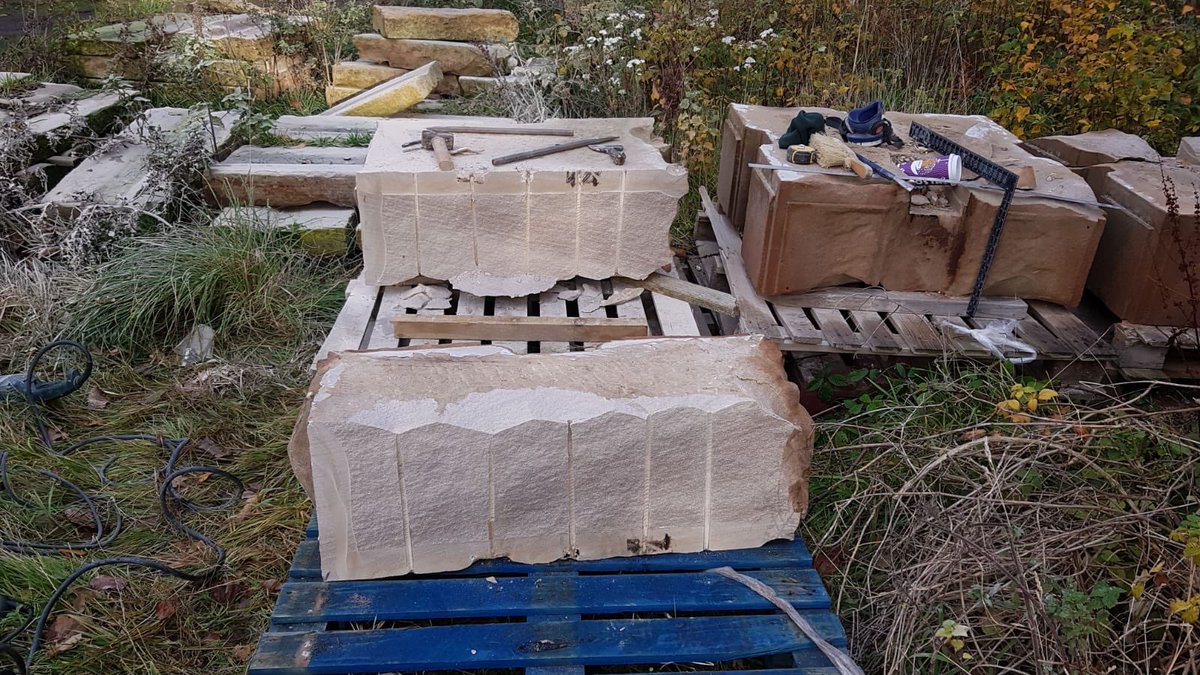 ESMasons's tweet image. New stone indents re using existing stone #indents #builttolast #edinburgh #stone #masons