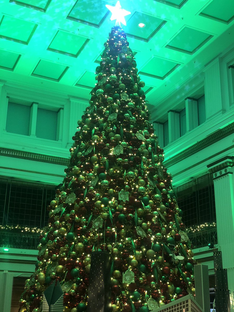 the_nitnat's tweet image. Uhhhhhh....merry Christmas? #WalnutRoom