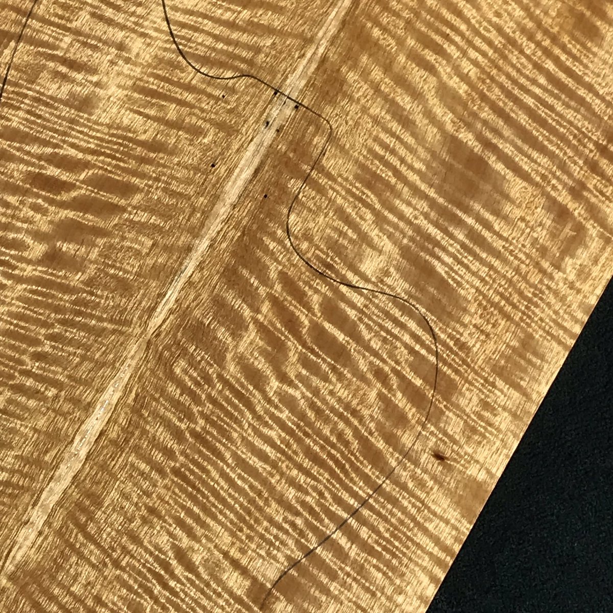 LaRoseGuitars's tweet photo. #1 CURLY MOVINGUI!! Amazing Top!! 24” x 15” x .32” riddled with curl and solid! Tap tone rings!! Rich and Lustrous! 75$ takes it!! Message me!! #wood #woodworking #movingui #figuredwood #insanefigure #curlymovingui #luthier #acoustic #acousticguitar #guitar #guitarbuilder #drop https://t.co/55WiVy4zFi