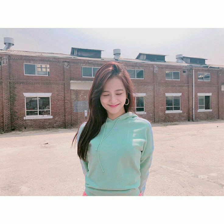 Alfred_idrise's tweet photo. Jisoo/sooyaa<3
#Jisoo #Blackpink https://t.co/UrMygJpOYr