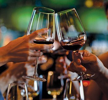 1Fish2FishVB's tweet image. Where friends and family come together for good food, good drinks, and good times. #OneFishTwoFish