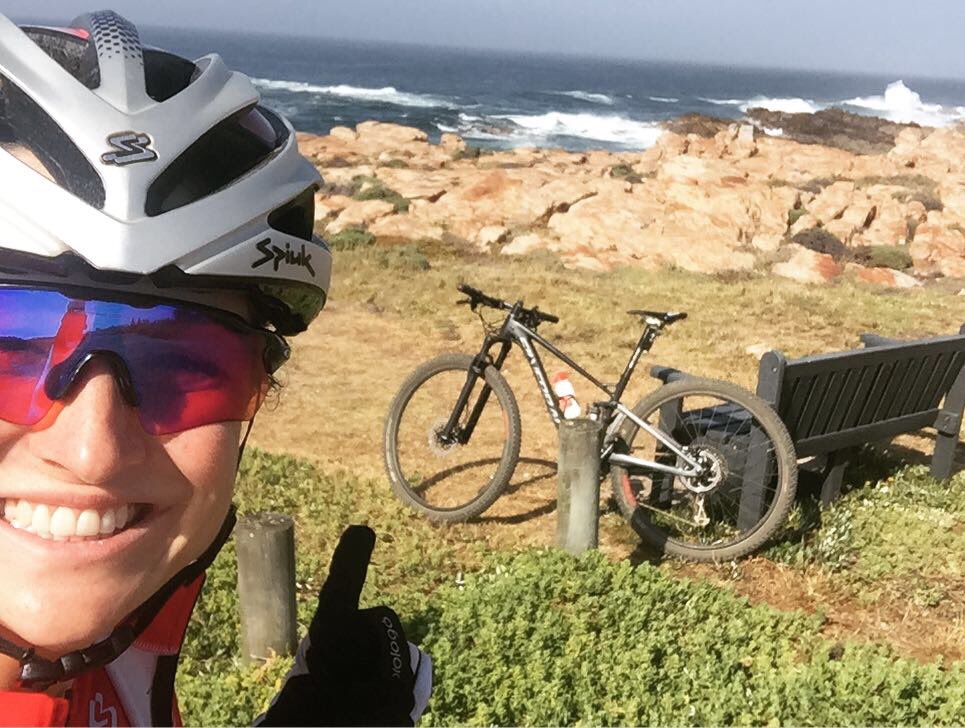 OMXProTeam's tweet photo. This weekend our riders are spread across four continents.
🌏🌍🌎
@raphaelgagne is the furthest north in snowy 🇨🇦 whilst @MariskeStrauss and @FrazerClacherty form the Southern Hemisphere contingent in 🇿🇦 and 🇦🇺, and @MartinGluth keeps in autumnal in 🇩🇪!

#weareOMX #fromwhereiride https://t.co/9nQEnT2nfy